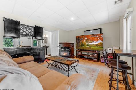 705 Lakeview Estates Morgantown WV 26508