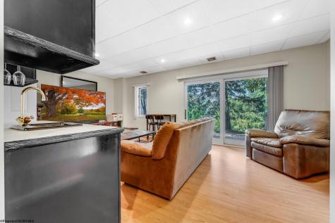 705 Lakeview Estates Morgantown WV 26508