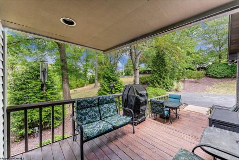 705 Lakeview Estates Morgantown WV 26508