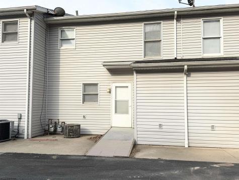 38 Cliffside Drive Morgantown WV 26501