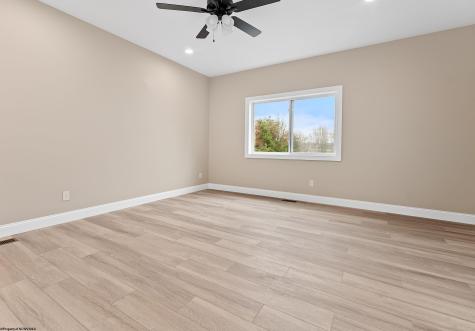 108 Chestnut Grove Morgantown WV 26505