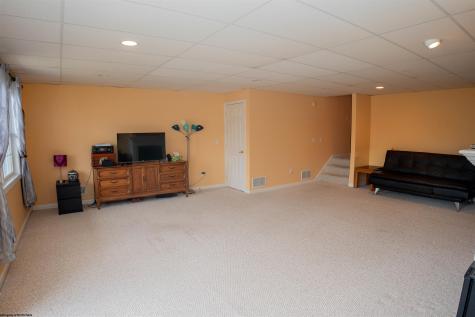 114 Donna Avenue Morgantown WV 26508