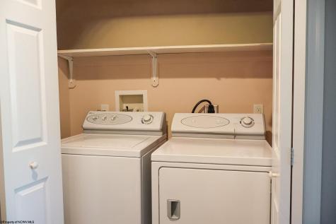 12 Oak Ridge Drive Morgantown WV 26508