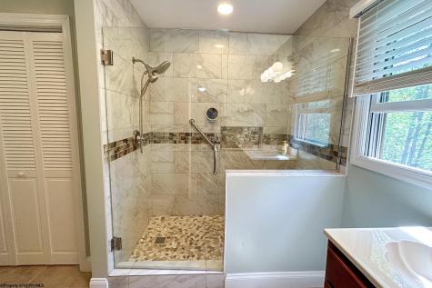 12 Oak Ridge Drive Morgantown WV 26508