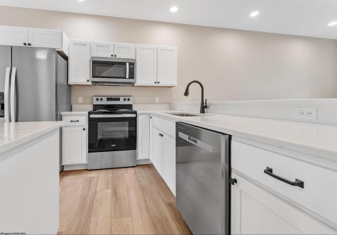 112 Chestnut Grove Morgantown WV 26505