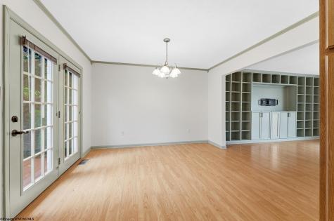 10 Clear Spring Drive Morgantown WV 26508