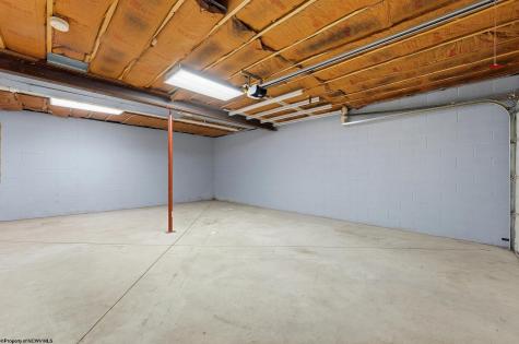 10 Clear Spring Drive Morgantown WV 26508