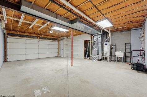 10 Clear Spring Drive Morgantown WV 26508