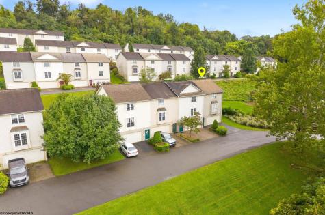 10 Clear Spring Drive Morgantown WV 26508