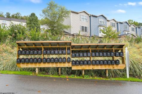 10 Clear Spring Drive Morgantown WV 26508