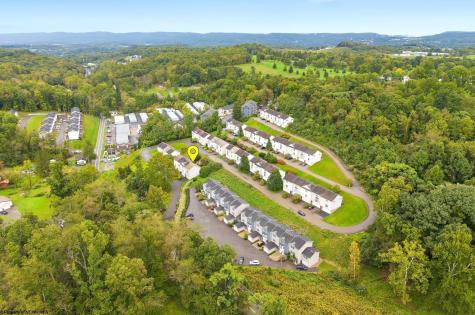 10 Clear Spring Drive Morgantown WV 26508