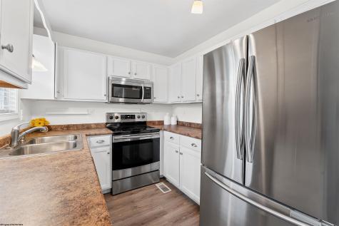 104 Eagle Drive Maidsville WV 26541