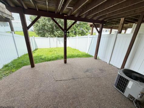 34 Robin Lane Morgantown WV 26508