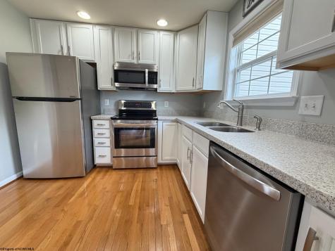 34 Robin Lane Morgantown WV 26508