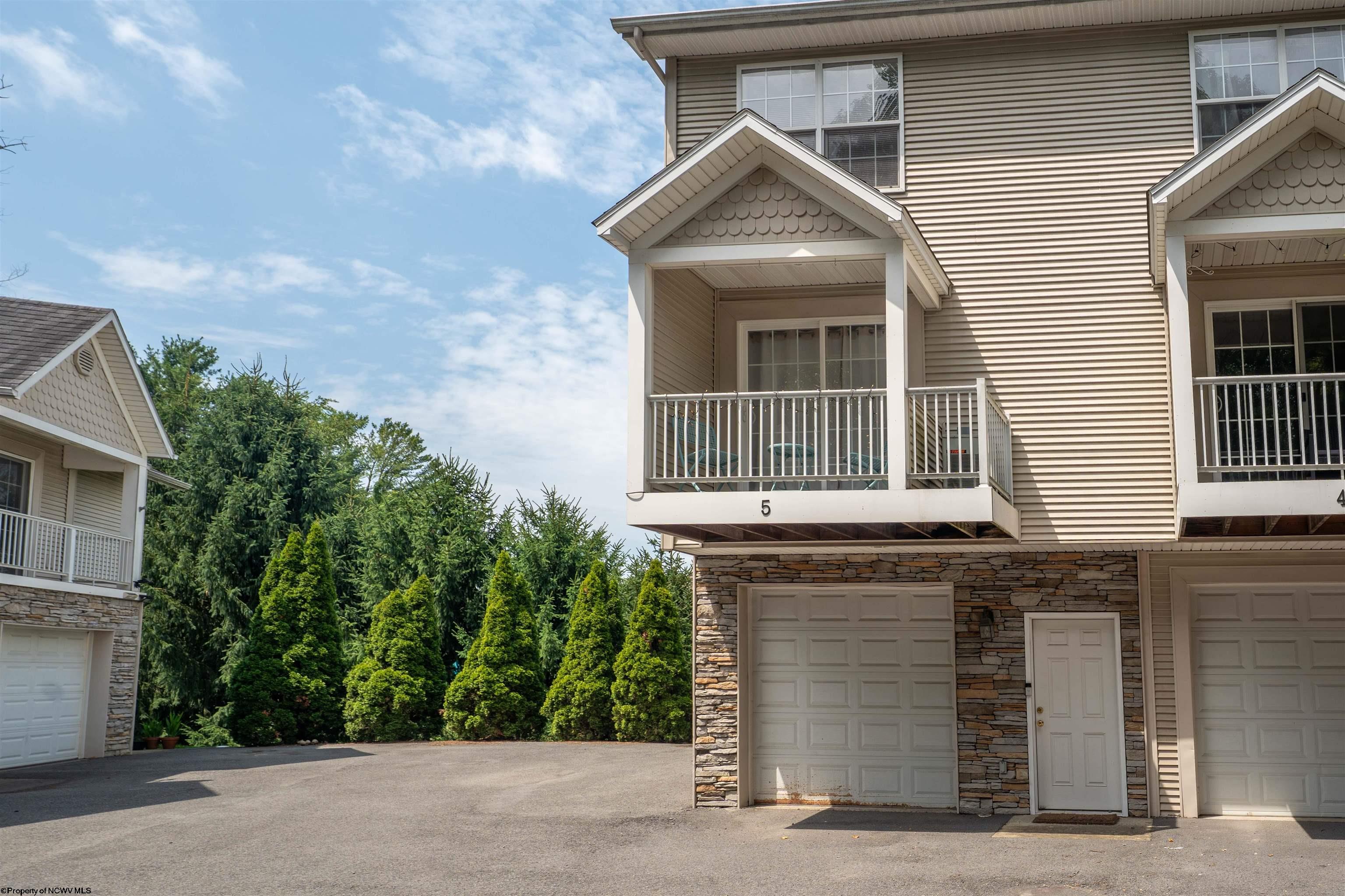 5 Flatts Lane Morgantown WV 26505