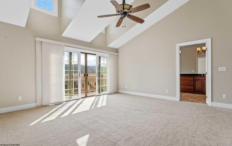 33 Waterside Drive Morgantown WV 26508