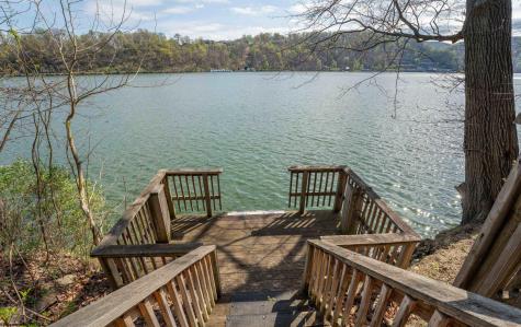 33 Waterside Drive Morgantown WV 26508