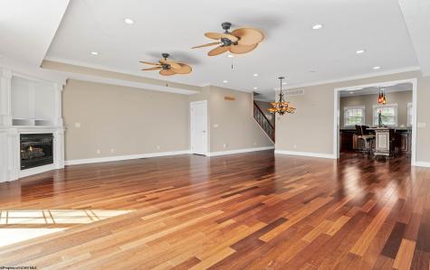 33 Waterside Drive Morgantown WV 26508
