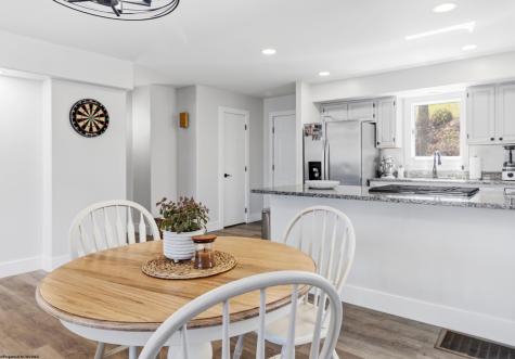 615 Mariner Village Morgantown WV 26508