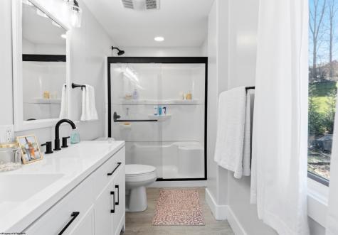 615 Mariner Village Morgantown WV 26508