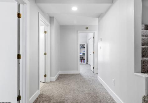 615 Mariner Village Morgantown WV 26508