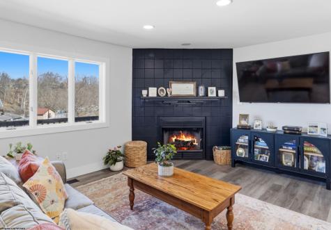 615 Mariner Village Morgantown WV 26508