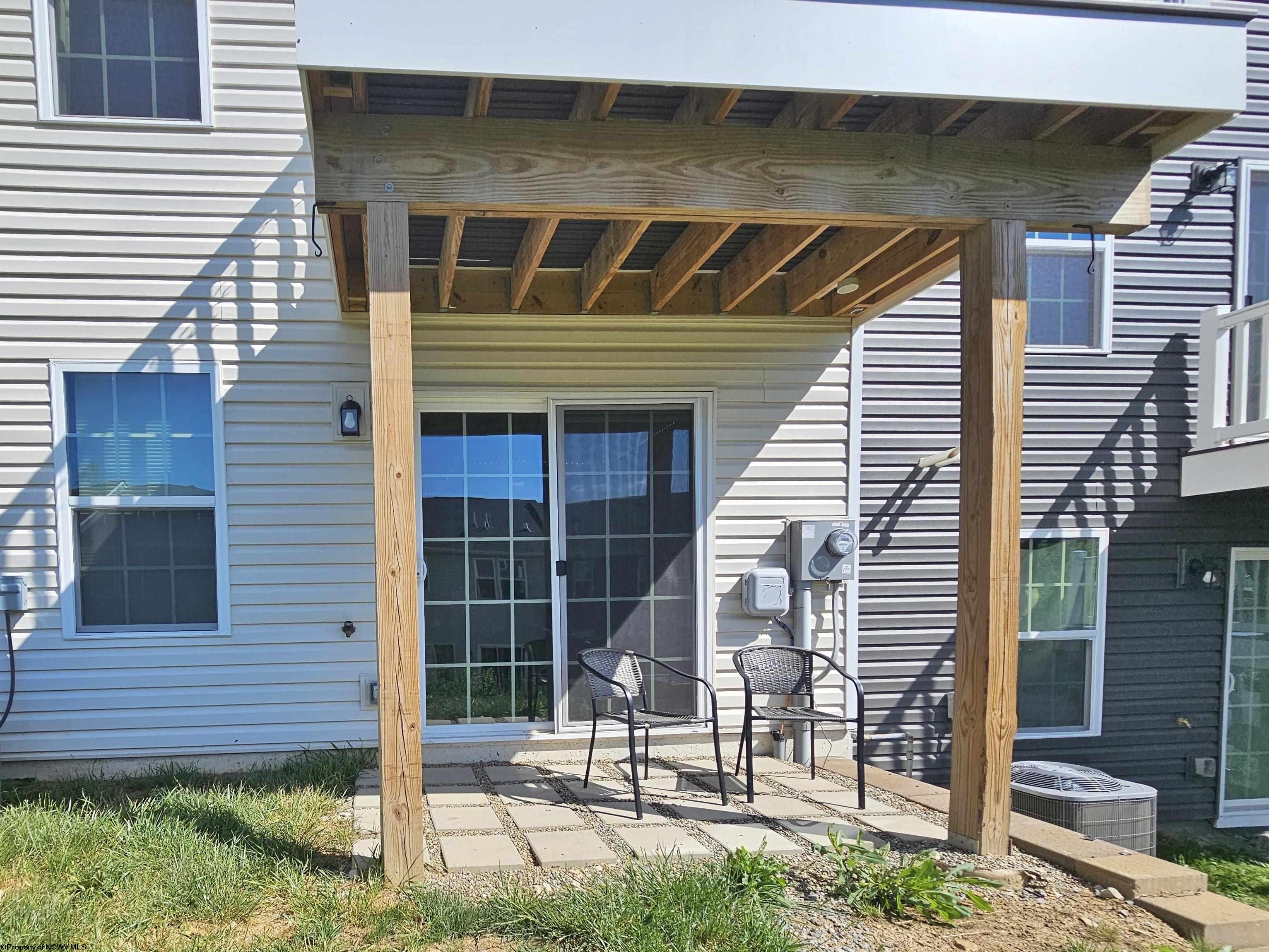 55 Hewstone Court Morgantown WV 26501