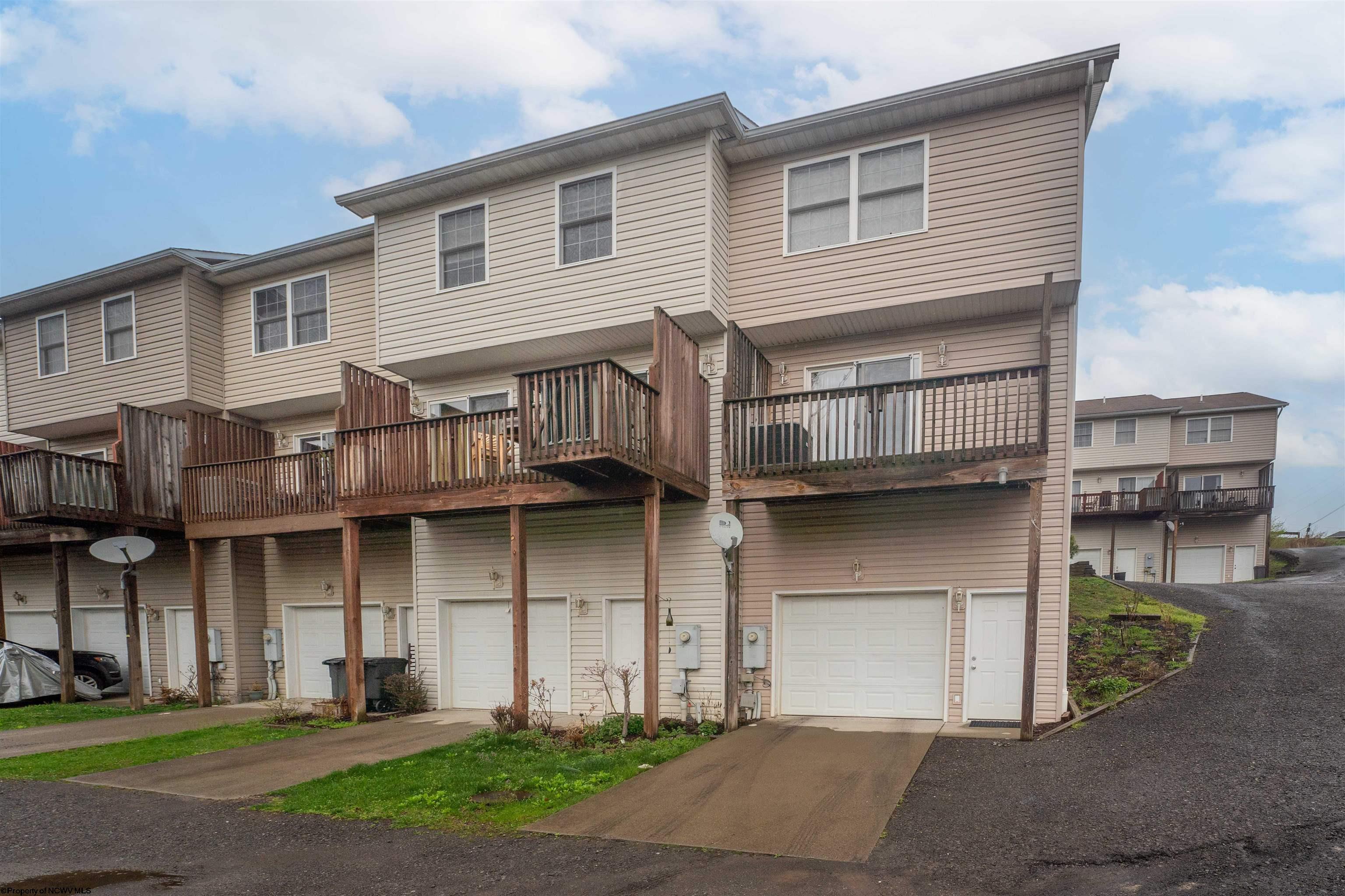 20 Hanna Lane Morgantown WV 26508