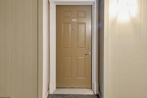 2614 Suncrest Village Morgantown WV 26505