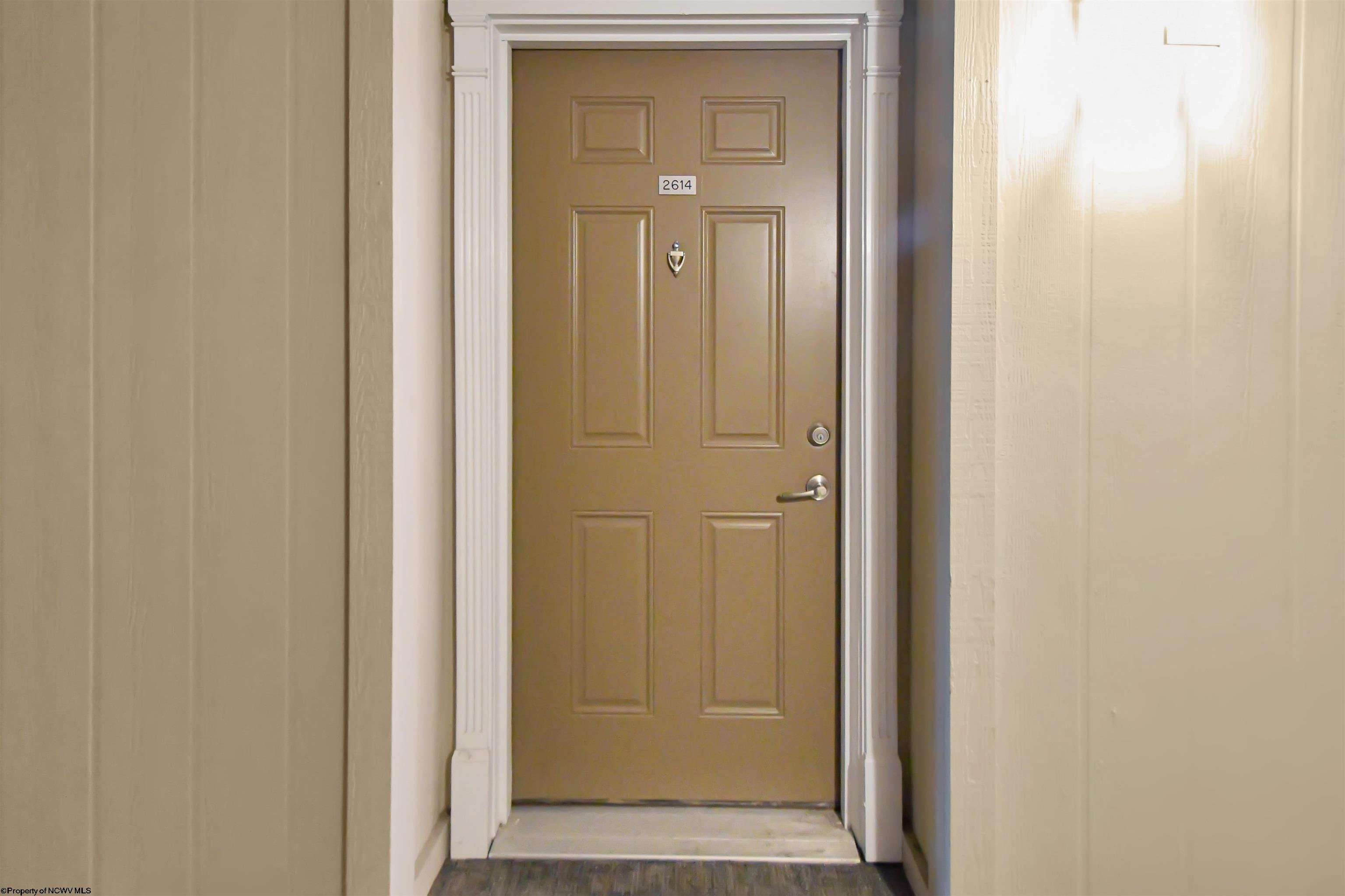 2614 Suncrest Village Morgantown WV 26505