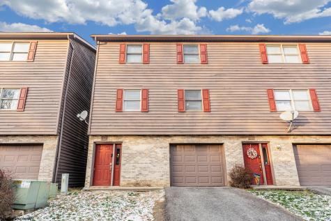 212 Stonegate Circle Morgantown WV 26505