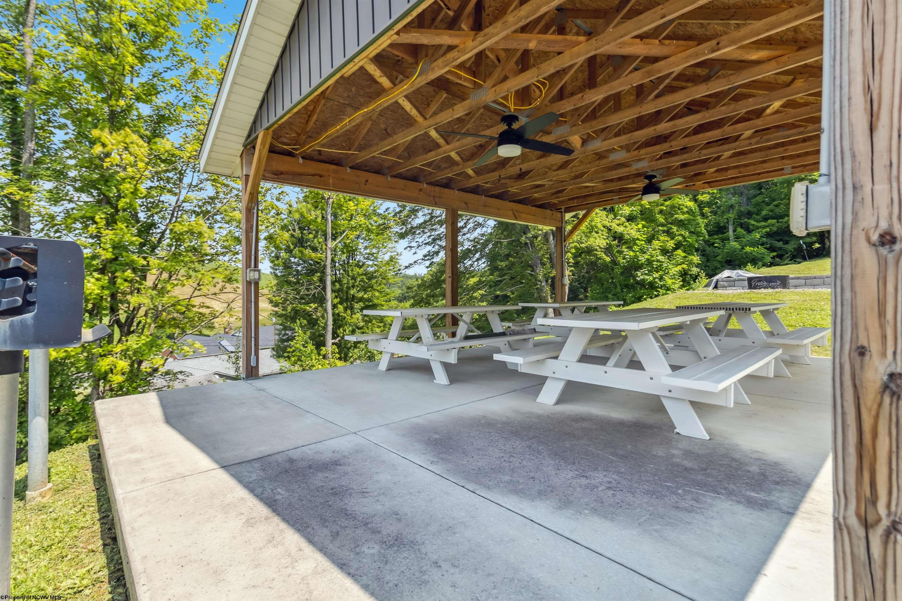 8 Misty Lane Fairmont WV 26554-5802