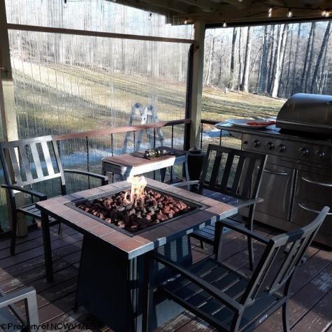 5055 Maxwell Ridge Road West Union WV 26456