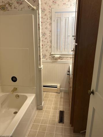 19 Tucker Street Buckhannon WV 26201-2554