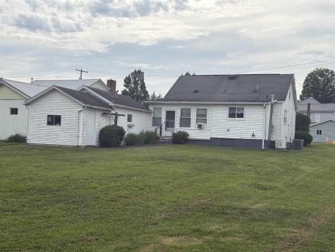 19 Tucker Street Buckhannon WV 26201-2554