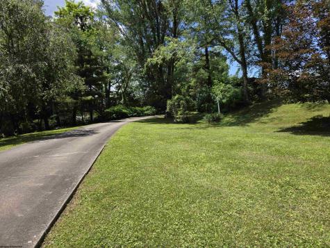 49 Price Hill Road Morgantown WV 26501-2319
