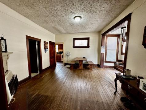 103 Washington Street Mannington WV 26582-0000