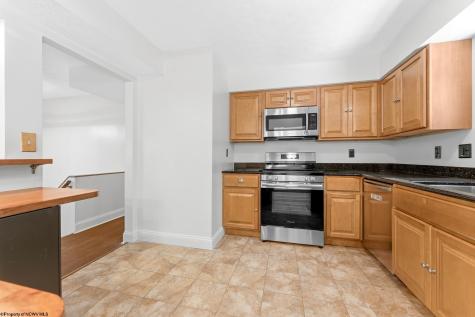 878 Shaffer Lane Morgantown WV 26508