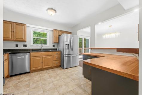 878 Shaffer Lane Morgantown WV 26508