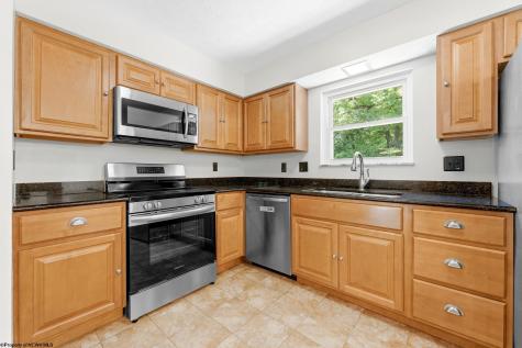 878 Shaffer Lane Morgantown WV 26508
