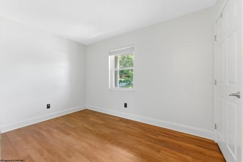 878 Shaffer Lane Morgantown WV 26508