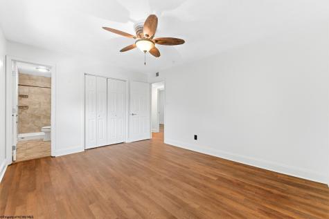 878 Shaffer Lane Morgantown WV 26508