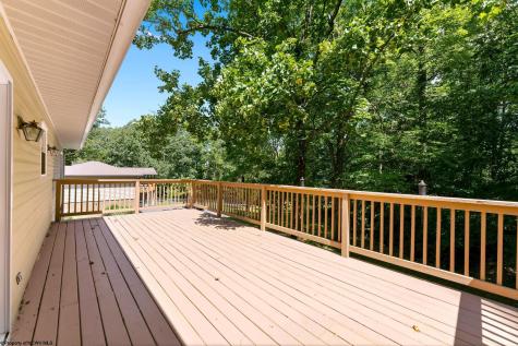 878 Shaffer Lane Morgantown WV 26508