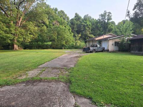 2861 Wilsonburg Road Clarksburg WV 26301