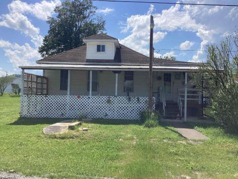 53 Farnsworth Avenue Buckhannon WV 26201