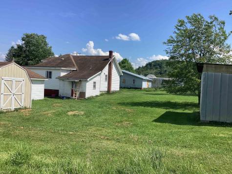 53 Farnsworth Avenue Buckhannon WV 26201