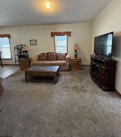 8026 Plainwood Avenue Stonewood WV 26301