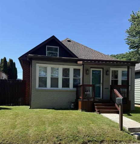 8026 Plainwood Avenue Stonewood WV 26301