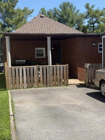 8026 Plainwood Avenue Stonewood WV 26301