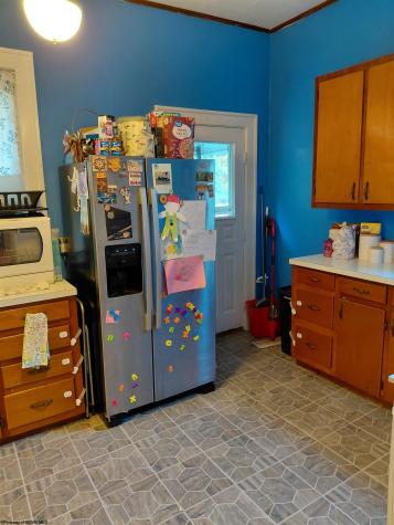 230 Cottage Avenue Weston WV 26452